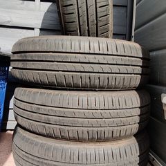 Set of 4 CEAT EcoDrive Tyres (175/65 R15 84H) Like New
