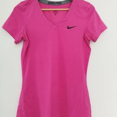 Ladies Nike T-shirt - Size 10/12