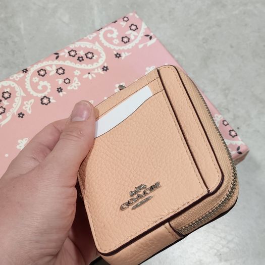 coach purse (authentic)