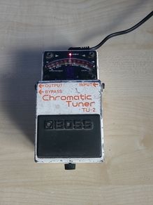boss chromatic guitar tuner