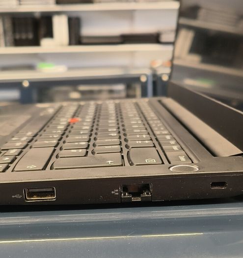 Lenovo ThinkPad E14 Laptop 14" Intel i7-1165G7 (11th Gen) 16GB RAM 500GB SSD Windows 11 Pro