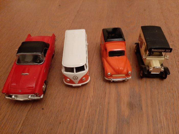 Toy cars x 4