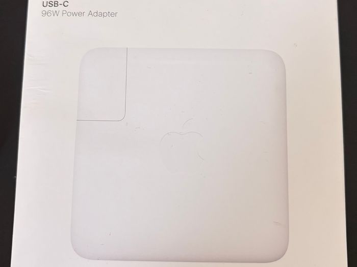 Apple USB-C 96W Power Adaptor - PSU - Genuine