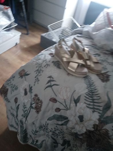 Gold Wedges Size 4 (37)