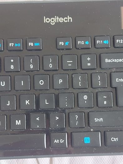 Logitech Wireless Solar Keyboard K750, excellent cosmetic condition, without  tiny Logitech Unifying receiver