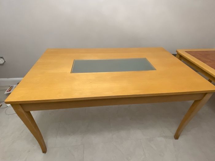 Beach table with glass centre piece