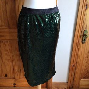 Ladies Green sequin Skirt size 18 BNWTS including postage