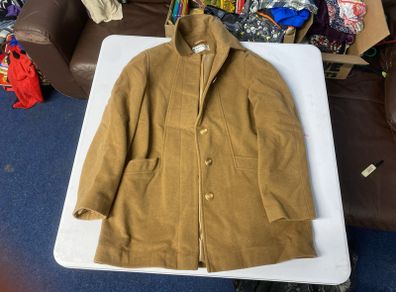 Lovely womens coat size 18