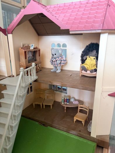 Sylvanian Families Bundle (2 houses + more)
