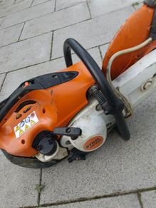 Stihl TS - 410 consaw with 12" inch diamond disc in excellent working condition, which starts half pull. Just had a full service.