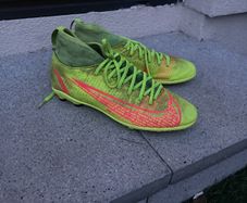 yellow nike football boots