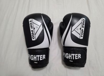 Boxing gloves 14 oz new