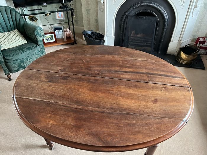 Kitchen table