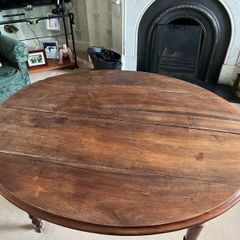 Kitchen table