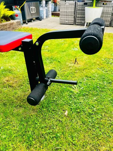 Weights Bench with Leg Curl