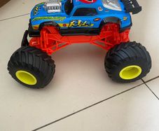 remote control monster truck