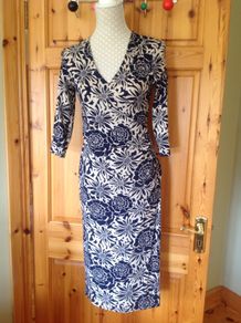 Wallis Size 10 Petite Navy & Cream Dress