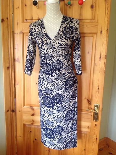 Wallis Size 10 Petite Navy & Cream Dress