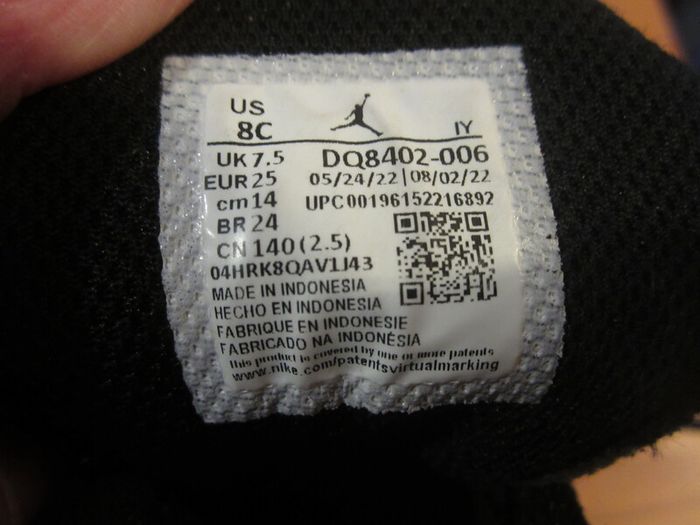 Boys black size 7.5