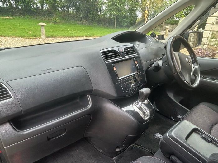 2013 Nissan Serena Van