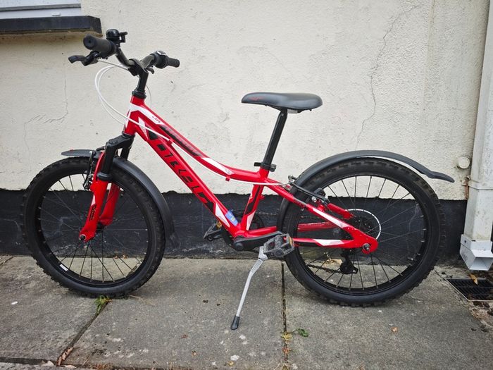 Kids bicycle DRAG Hardy Jr. 20" Red & Girls Helmet
