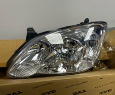 toyota corolla headlights x 2 (L&R)  04-07