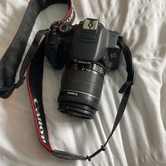 Canon 700D 18-55mm lens
