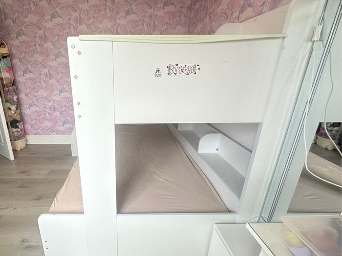 Triple sleeper bunk bed (double and single)