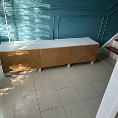 Storage unit