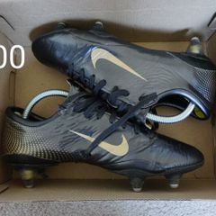 Football Boots Nike Mercurial Vapor III Black/Gold (2006) Size 7UK SG