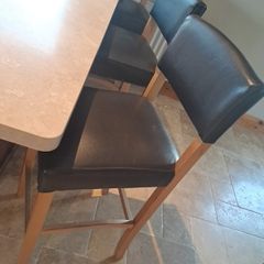 3 Bar Stools