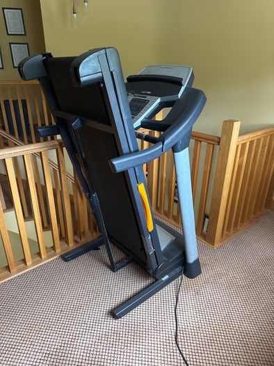 Threadmill