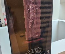 Star Wars Han Solo in Carbonite 1:8 scale statue Gentle Giant