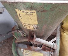 fertilizer spreader