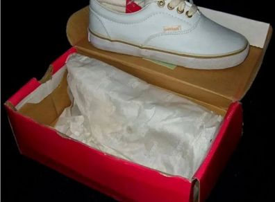 Vintage BNIB 'Golddigga' Shoes Size 2/34