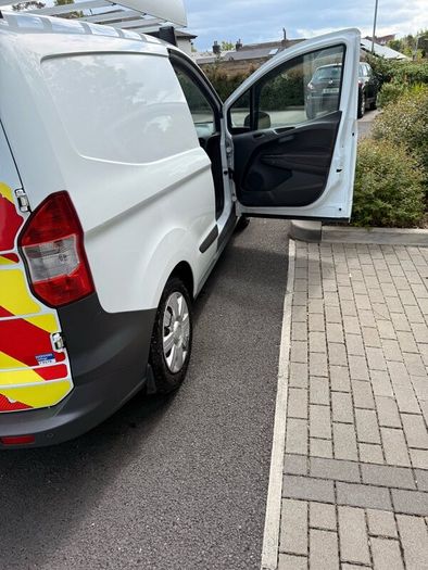 Ford transit courier