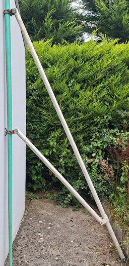Scaffolding prop/stabiliser