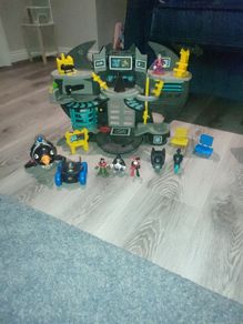 Batman Bat cave