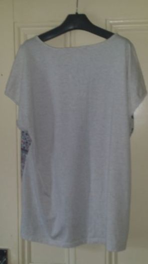 Bonmarche top size UK20 EU48 Postage included