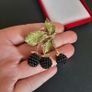 Blackberries Brooch Pin Nature Fruit Badge Broach Forrest Fruits Berry Jewellery & Accessories Image 4
