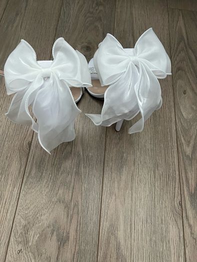 White Wedding Shoes size 5/38