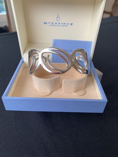 silver NEWBRIDGE bangle