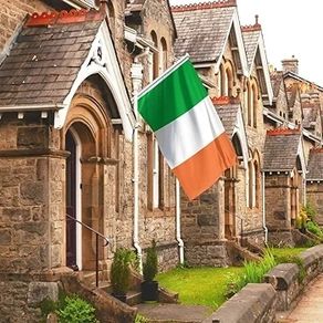 Irish Flag  Ireland Flag - Eire tricolour flag - Double Seam - 2 brass eyelets, large 5ft x 3ft