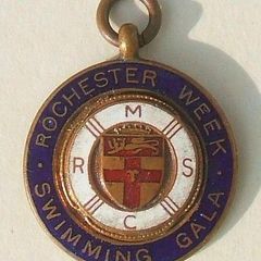 Vintage Rochester Week Swimming Gala RMSC enamelled prize medal (1920's)