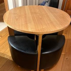 Dining table and 4 stools
