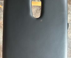 massage table unused