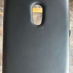 massage table unused