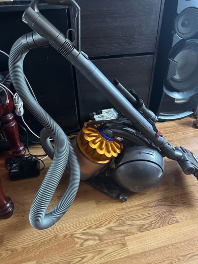 Dyson DC39 Animal Cylinder Vacuum Cleaner
