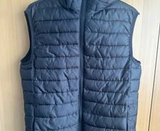 Light gilet.