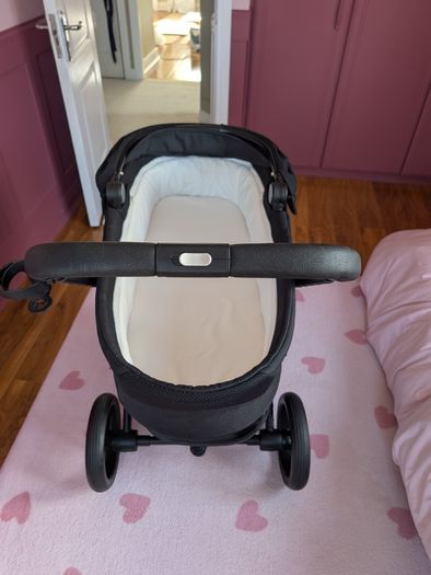Cybex Balios pushchair bundle with Cloud T car seat.